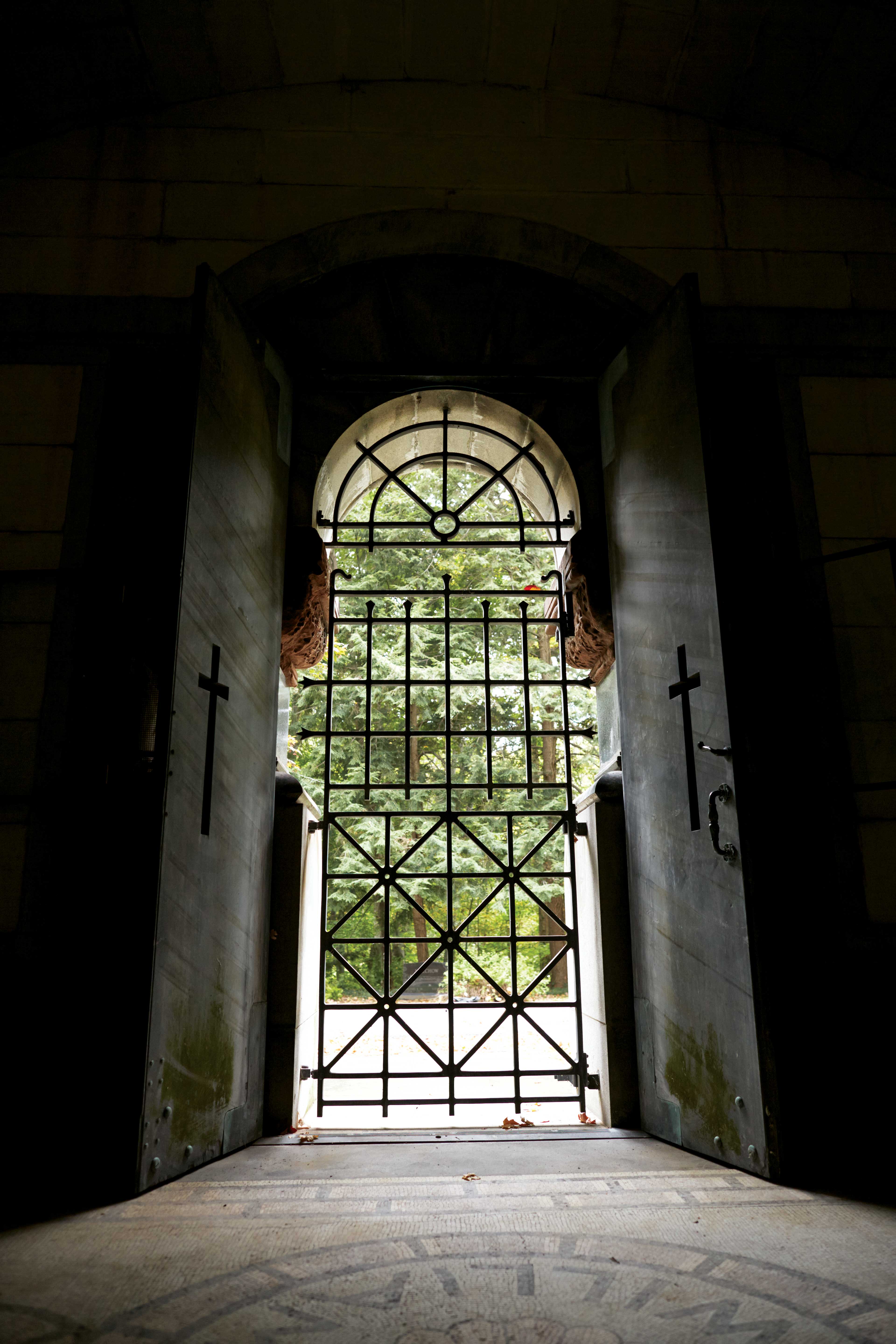 Chisholm Mausoleum Door